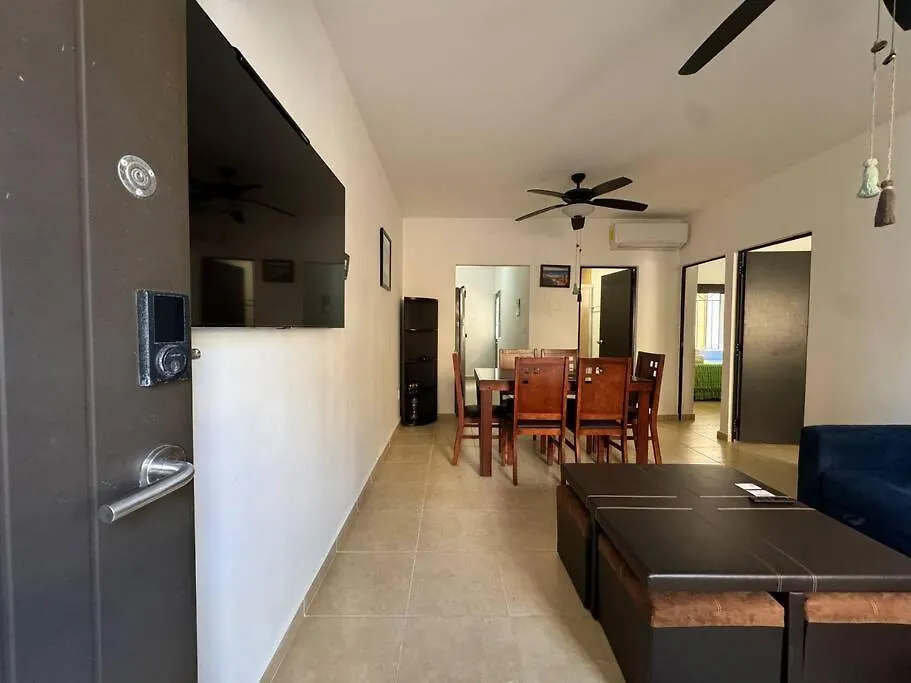 اتصالات T103 Family Condo In Gated Area - With Private Bbq 