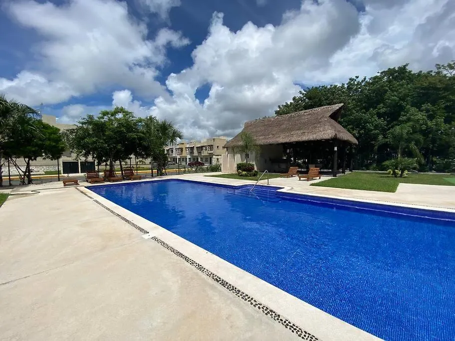 T103 Family Condo In Gated Area - With Private Bbq Playa del Carmen Mexiko